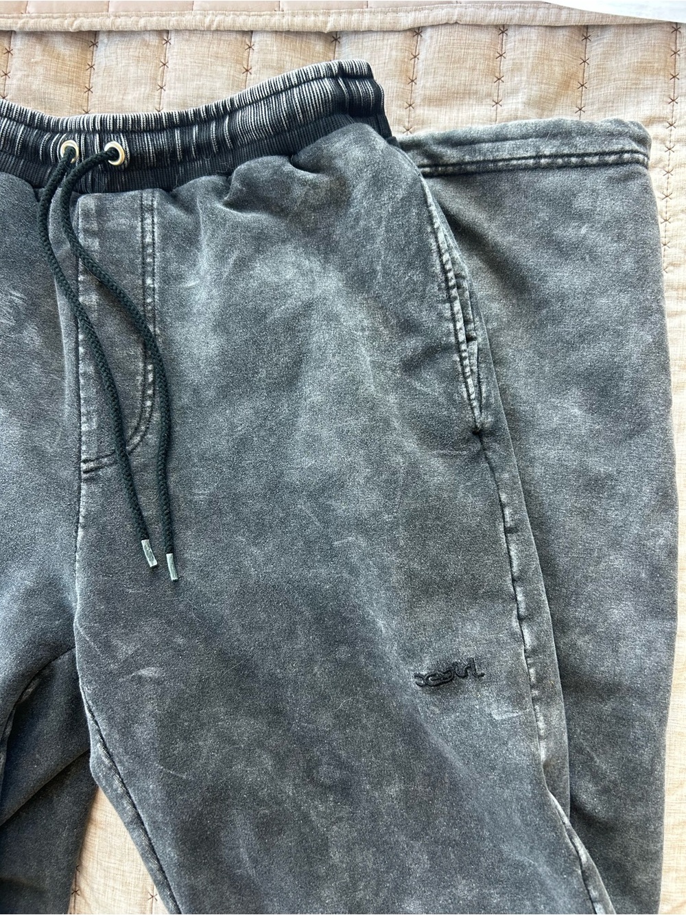 X-girl Woman’s Washed Gray Drawstring Sweatpants